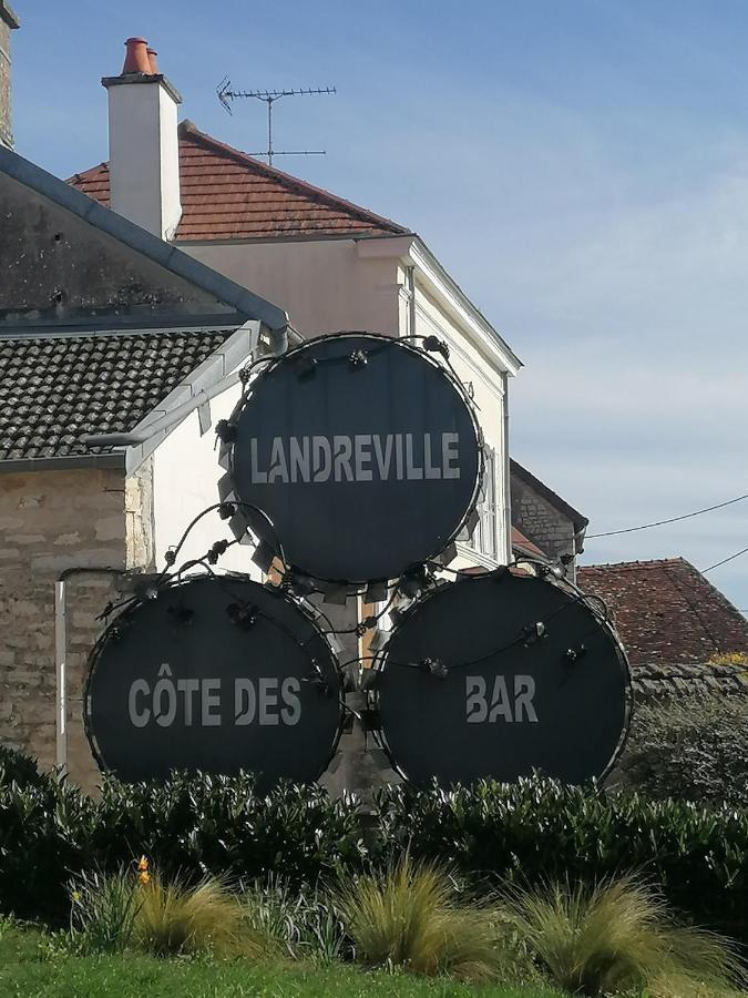 Chambre D'Hotes Esprit De Famille Landreville Exterior photo