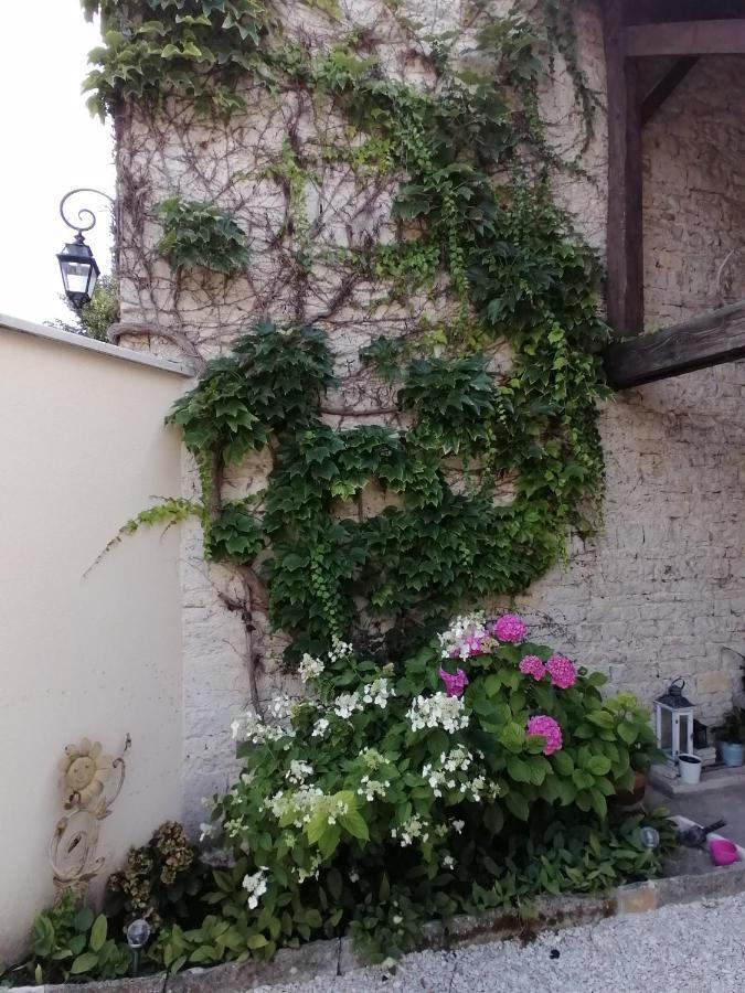 Chambre D'Hotes Esprit De Famille Landreville Exterior photo